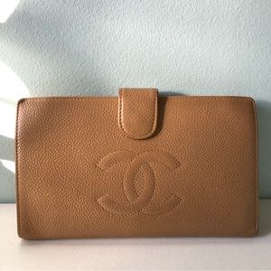 CHANEL Tan Leather CC Logo Continental Wallet